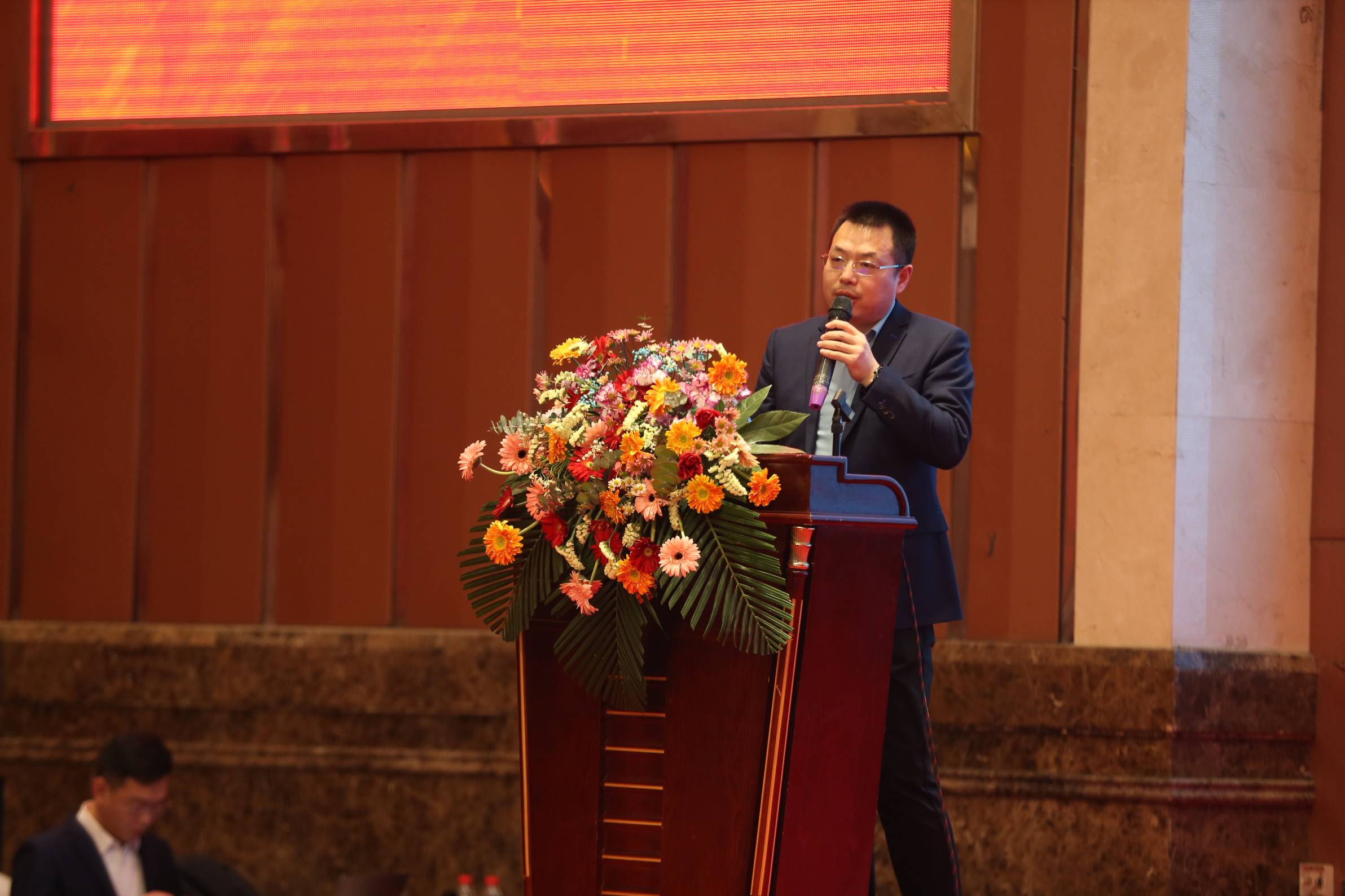 DB1R0411(1).jpg DB1R0411(1).jpg